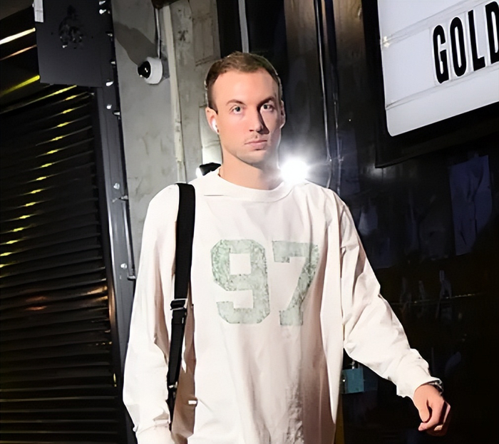 九游体育app-湖人2替补打成宝贝了！肯纳德进攻太全面，克勒贝尔效果压艾顿！|洛杉矶湖人队|卢克·肯纳德|NBA常规赛|nba|国王_新浪体育_新浪新闻